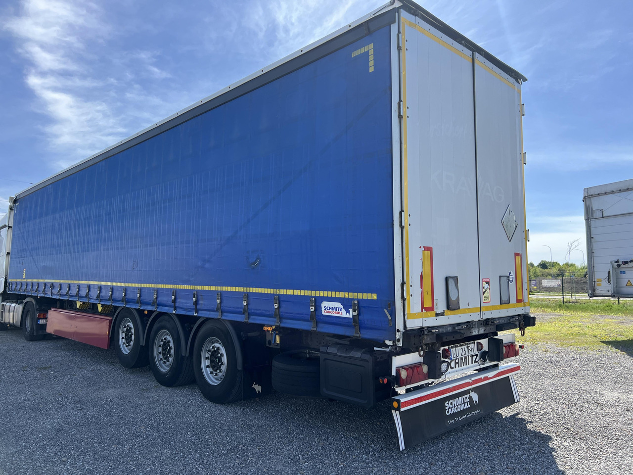 SCHMITZ SCS 24L 13.62 E B - Curtainsider semi-trailer: picture 3 SCHMITZ SCS 24L 13.62 E B - Curtainsider semi-trailer: picture 3