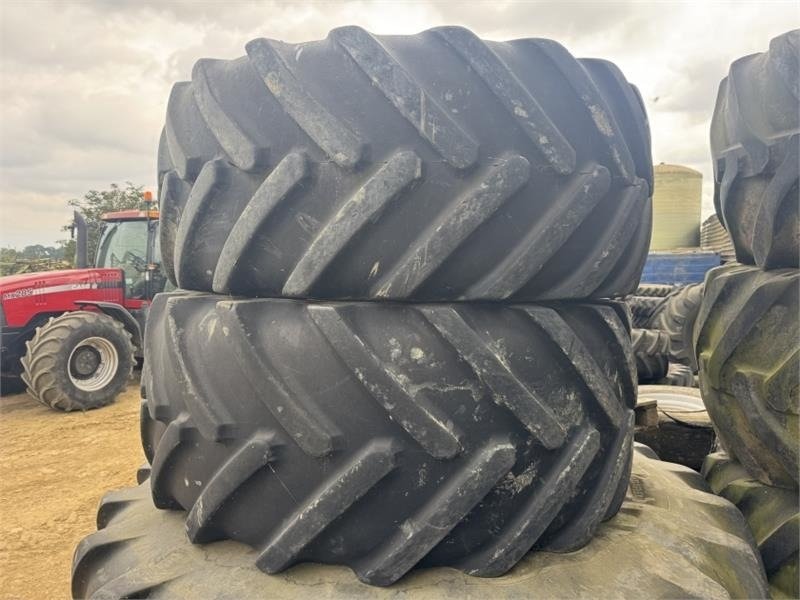 John Deere 8000R 600 and 710 Wheels and Tyre's - Agricultural machinery: picture 4 John Deere 8000R 600 and 710 Wheels and Tyre's - Agricultural machinery: picture 4