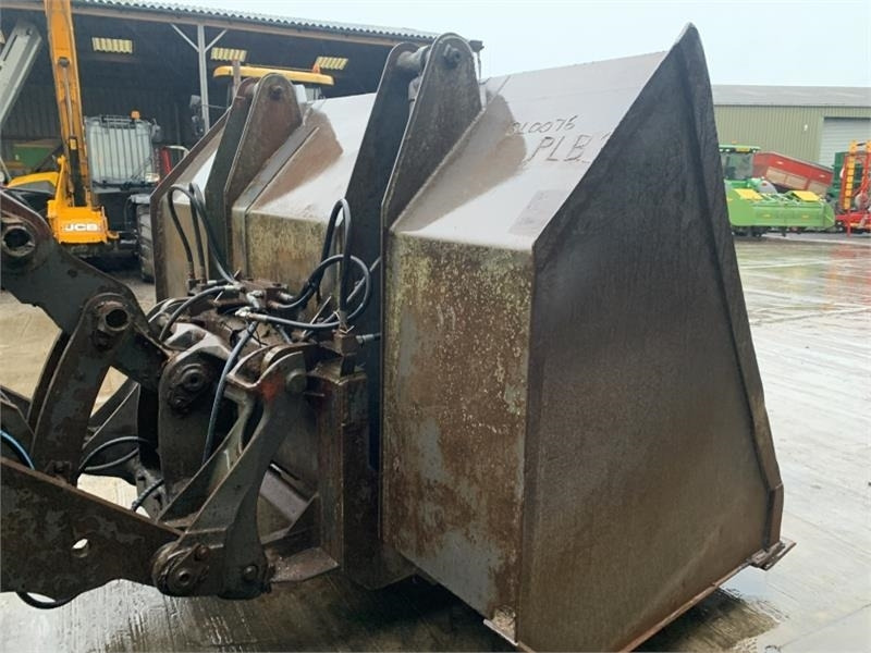 Bac Toe Tip Bucket - Articulated dumper: picture 3 Bac Toe Tip Bucket - Articulated dumper: picture 3