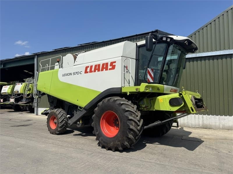 Claas Lexion 570c c/w V750 Header **F - Harvester attachment: picture 1 Claas Lexion 570c c/w V750 Header **F - Harvester attachment: picture 1