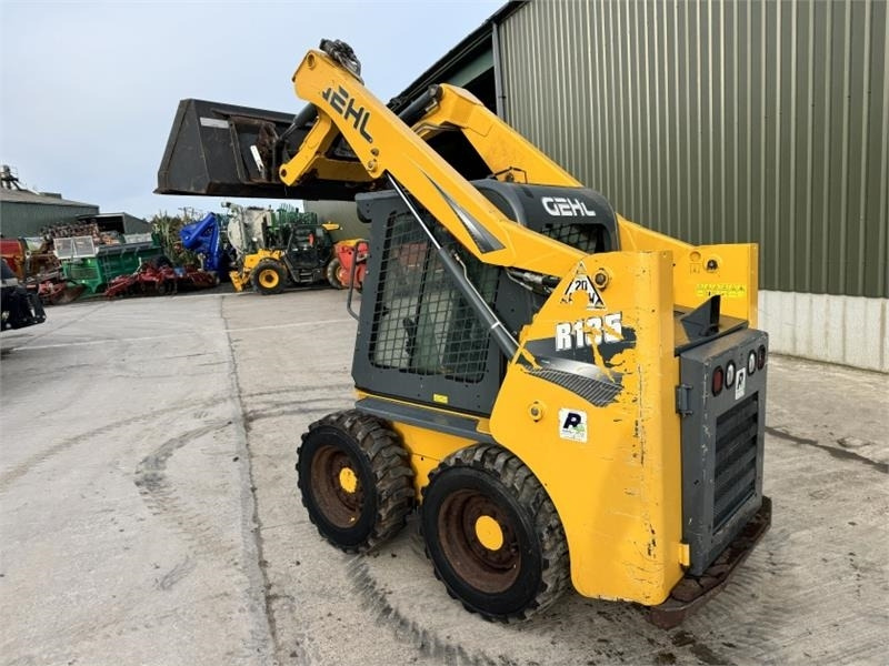 Gehl R135 Skid Steer  - Skid steer loader: picture 2 Gehl R135 Skid Steer  - Skid steer loader: picture 2