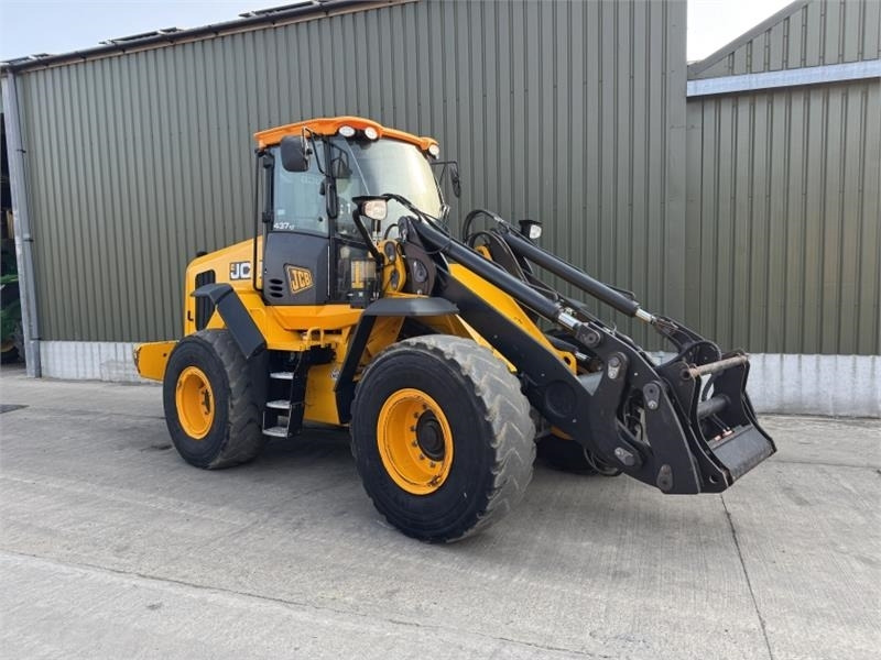 JCB JCB 437 HT Agri **Video Below** - Wheel loader: picture 1 JCB JCB 437 HT Agri **Video Below** - Wheel loader: picture 1