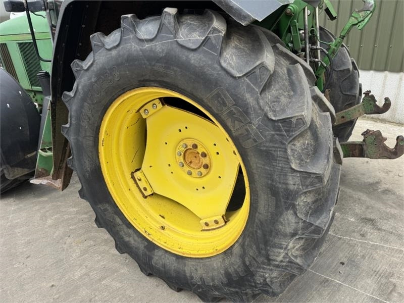 Lease a John Deere 6800  John Deere 6800: picture 8