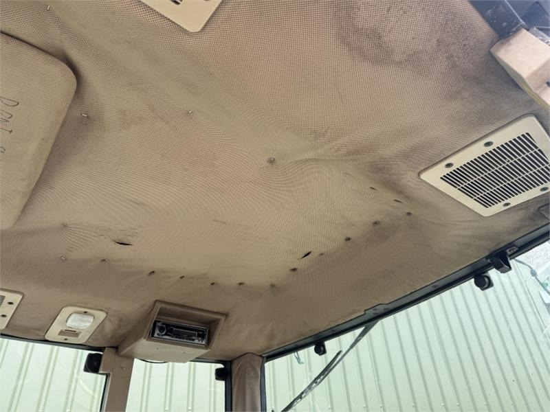 Lease a John Deere 6800  John Deere 6800: picture 13