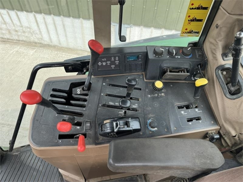 Lease a John Deere 6800  John Deere 6800: picture 14