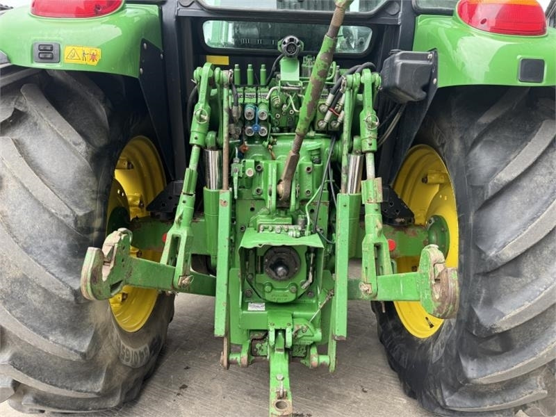 Farm tractor John Deere John Deere 5100R c/w 583 Loader **Low Hours**: picture 6
