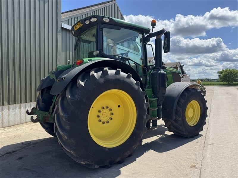 John Deere John Deere 6215R Autopower - Farm tractor: picture 4 John Deere John Deere 6215R Autopower - Farm tractor: picture 4