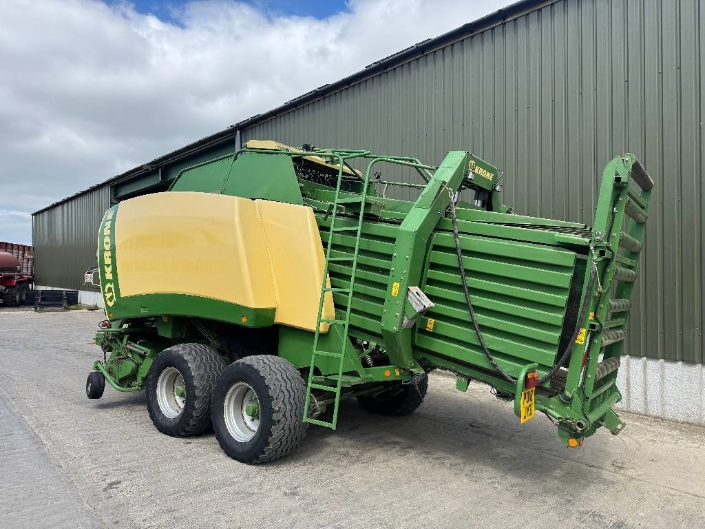 Krone Big Pack 12130 - Square baler: picture 2 Krone Big Pack 12130 - Square baler: picture 2