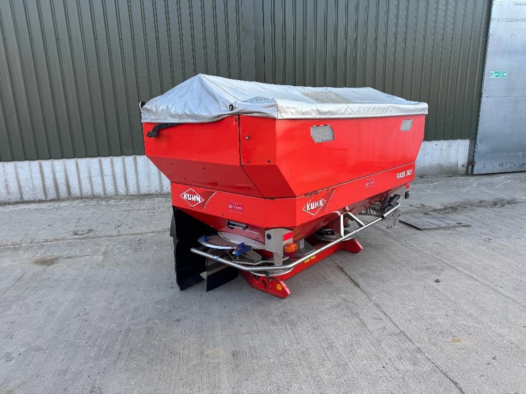 Kuhn Axis 30.1 W - Fertilizer spreader: picture 1 Kuhn Axis 30.1 W - Fertilizer spreader: picture 1