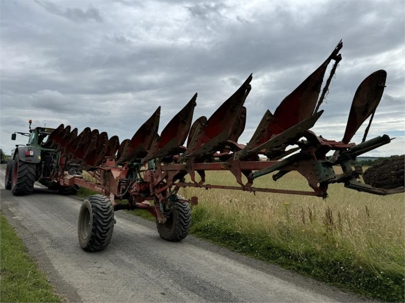 Kverneland 10 Furrow RW100 Varimat Plough **Video Below** - Plow: picture 5 Kverneland 10 Furrow RW100 Varimat Plough **Video Below** - Plow: picture 5