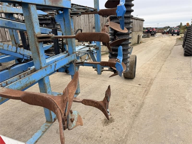 Lease a Lemken Thorit 400 Cultivator  Lemken Thorit 400 Cultivator: picture 18