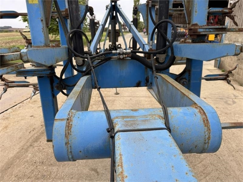 Lease a Lemken Thorit 400 Cultivator  Lemken Thorit 400 Cultivator: picture 14