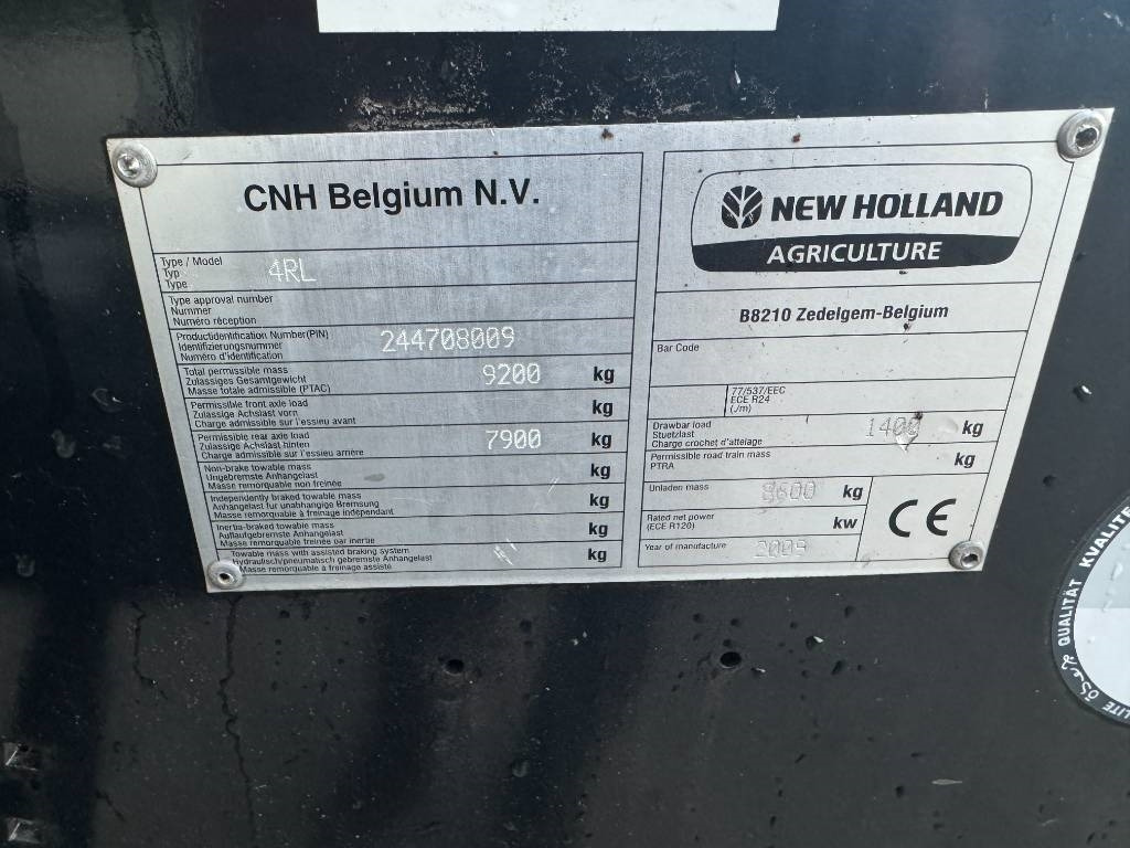 New Holland BB 9060 - Square baler: picture 4 New Holland BB 9060 - Square baler: picture 4