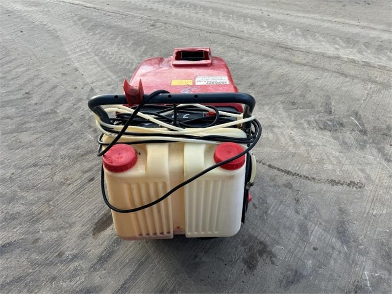 Steam Cleaner Steam Cleaner Pressure Washers - Pressure washer: picture 4 Steam Cleaner Steam Cleaner Pressure Washers - Pressure washer: picture 4