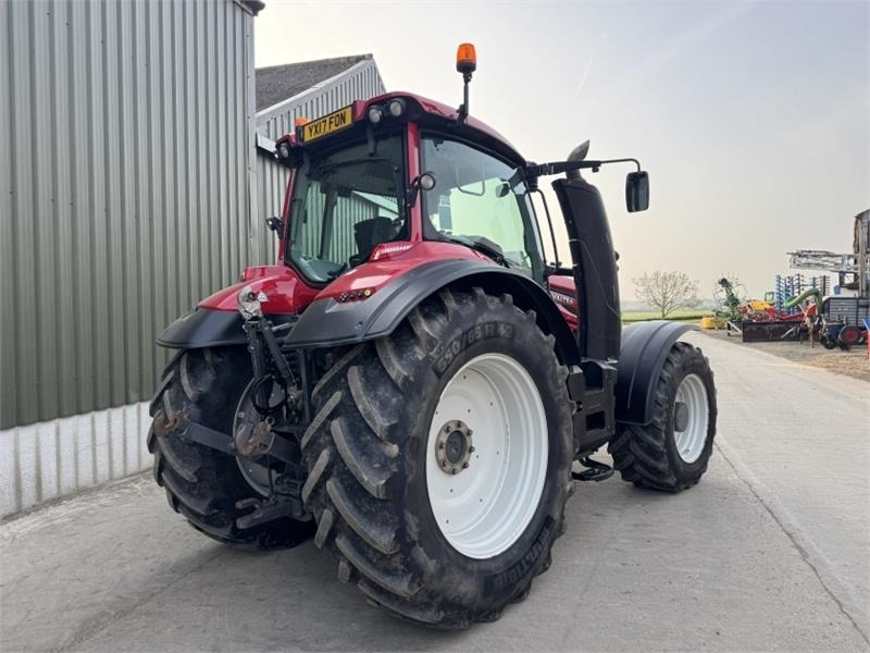 Valtra T194 Versu - Farm tractor: picture 4 Valtra T194 Versu - Farm tractor: picture 4