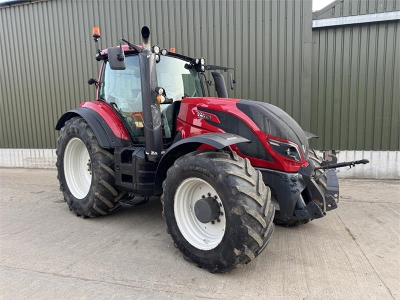 Valtra T194 Versu - Farm tractor: picture 3 Valtra T194 Versu - Farm tractor: picture 3