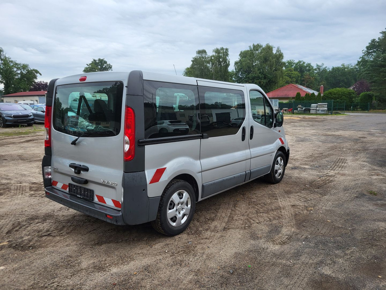 OPEL Vivaro 2900 2.0 CDTI - Van: picture 3 OPEL Vivaro 2900 2.0 CDTI - Van: picture 3