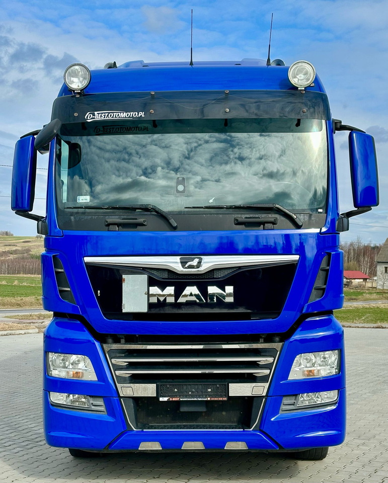 MAN TGX 26.420 / CHŁODNIA / LAMBERET / 18 EUROPALET / 6x2 / 2017 ROK / SYPIALKA - Refrigerator truck: picture 3 MAN TGX 26.420 / CHŁODNIA / LAMBERET / 18 EUROPALET / 6x2 / 2017 ROK / SYPIALKA - Refrigerator truck: picture 3