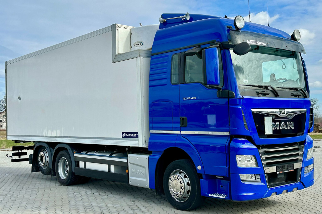 MAN TGX 26.420 / CHŁODNIA / LAMBERET / 18 EUROPALET / 6x2 / 2017 ROK / SYPIALKA - Refrigerator truck: picture 1 MAN TGX 26.420 / CHŁODNIA / LAMBERET / 18 EUROPALET / 6x2 / 2017 ROK / SYPIALKA - Refrigerator truck: picture 1
