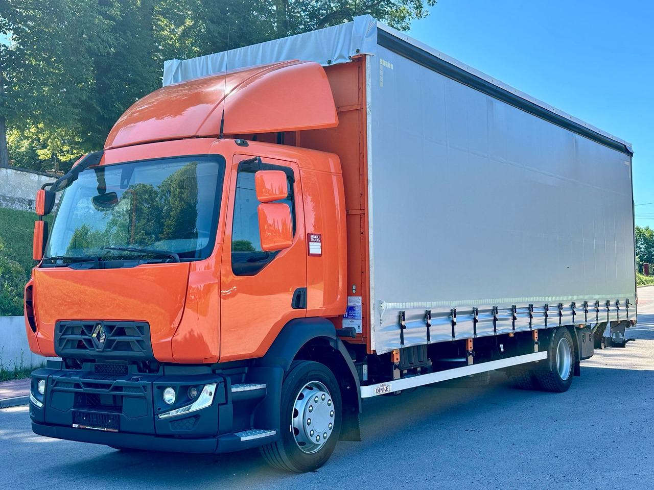 RENAULT D 18 / 280 / FIRANKA / WINDA / 8.6 M DŁUGOŚCI / 21 EUROPALET / NOWE OPONY / ŁADOWNOŚĆ 9.380 KG / AUTOMAT / SERWISOWANA / SPROWADZONA - Curtainsider truck: picture 2 RENAULT D 18 / 280 / FIRANKA / WINDA / 8.6 M DŁUGOŚCI / 21 EUROPALET / NOWE OPONY / ŁADOWNOŚĆ 9.380 KG / AUTOMAT / SERWISOWANA / SPROWADZONA - Curtainsider truck: picture 2
