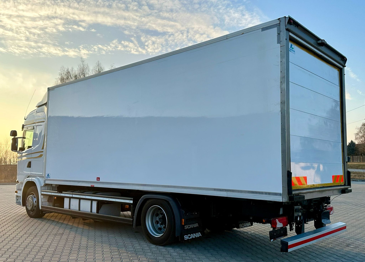 SCANIA G360 / IZOTERMA / 6.8 M DŁUGOŚCI / AUTOMAT / CAŁA NA PODUSZKACH / KLIMA POSTOJOWA / ELEKTRYCZNA ROLETA TYŁ / SYPIALKA - Isothermal truck: picture 5 SCANIA G360 / IZOTERMA / 6.8 M DŁUGOŚCI / AUTOMAT / CAŁA NA PODUSZKACH / KLIMA POSTOJOWA / ELEKTRYCZNA ROLETA TYŁ / SYPIALKA - Isothermal truck: picture 5