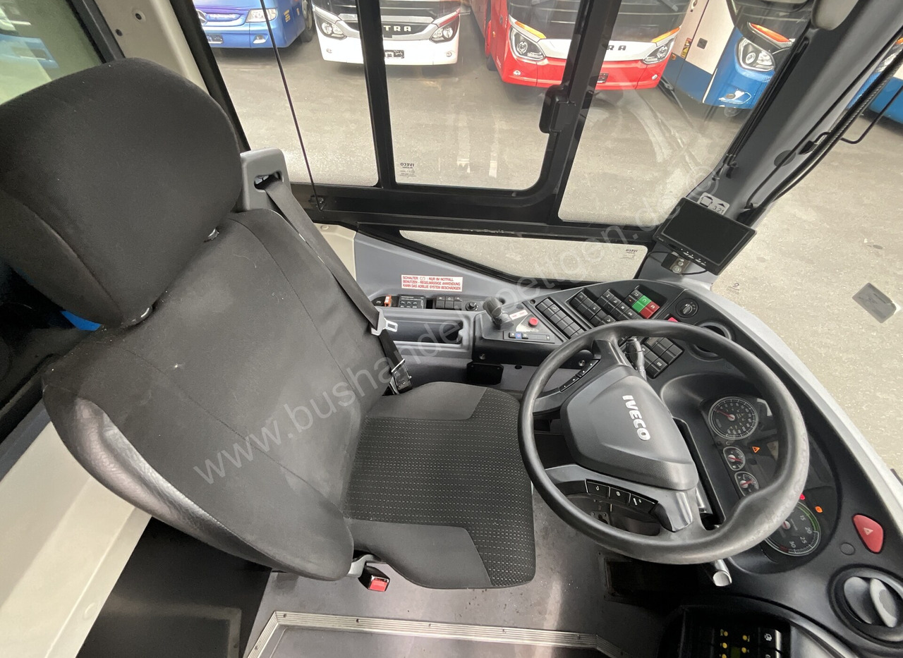 City bus Iveco Crossway LE: picture 20