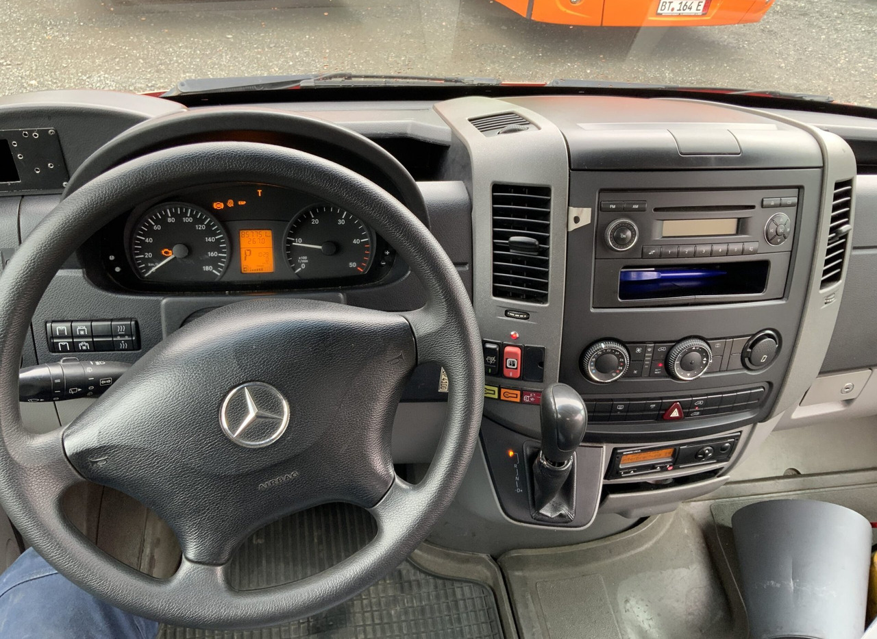 Lease a Mercedes-Benz 515 CDI Sprinter Mercedes-Benz 515 CDI Sprinter: picture 14
