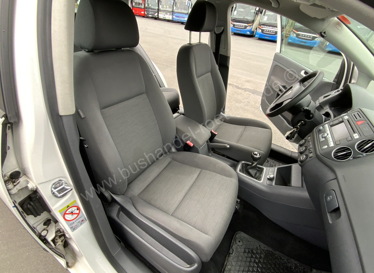 Car Volkswagen Golf Plus 2.0 TDI: picture 11