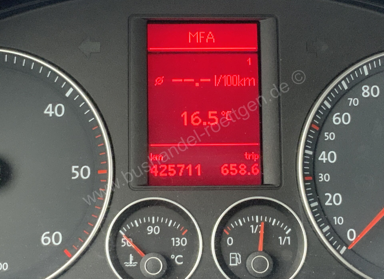 Car Volkswagen Golf Plus 2.0 TDI: picture 16