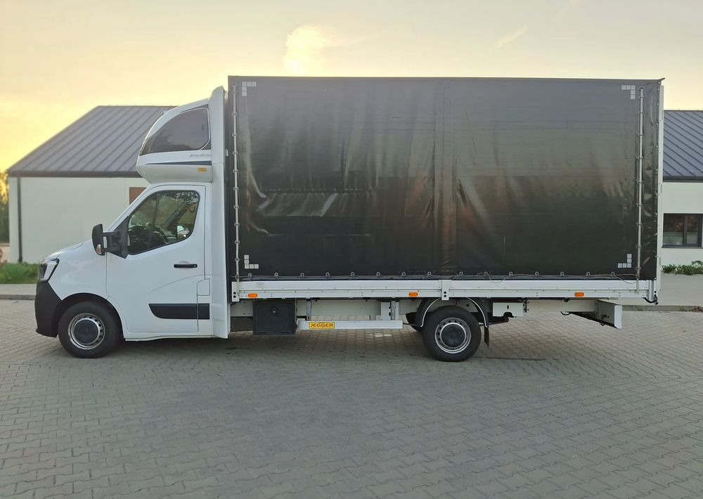 Renault Master - Curtain side van: picture 2 Renault Master - Curtain side van: picture 2