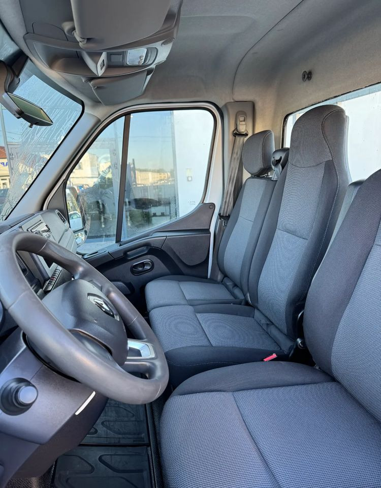 Flatbed van Renault Master: picture 11
