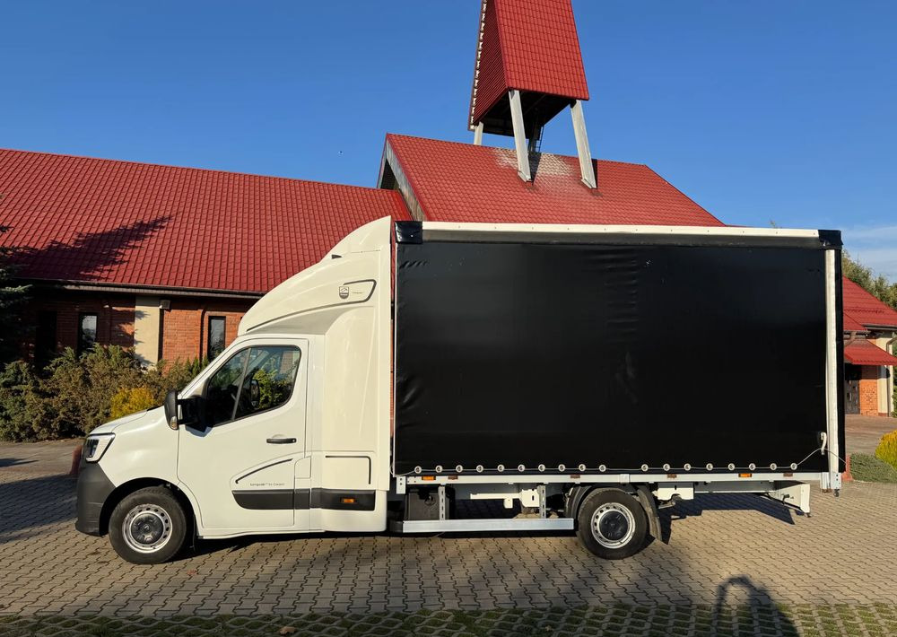Renault Master - Curtain side van: picture 4 Renault Master - Curtain side van: picture 4