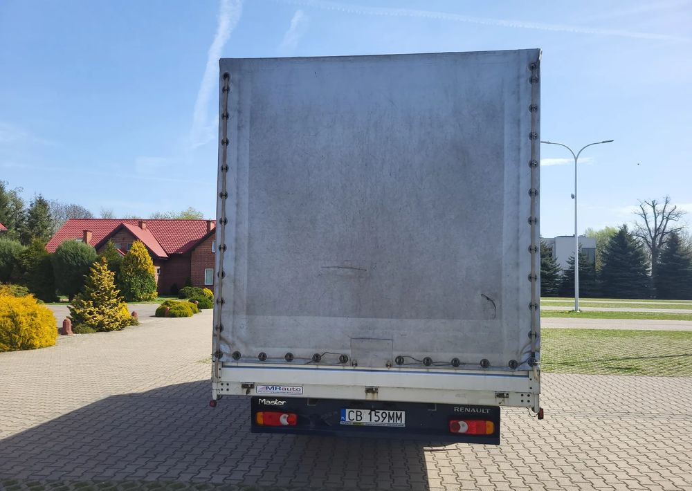 Renault Master - Curtain side van: picture 5 Renault Master - Curtain side van: picture 5