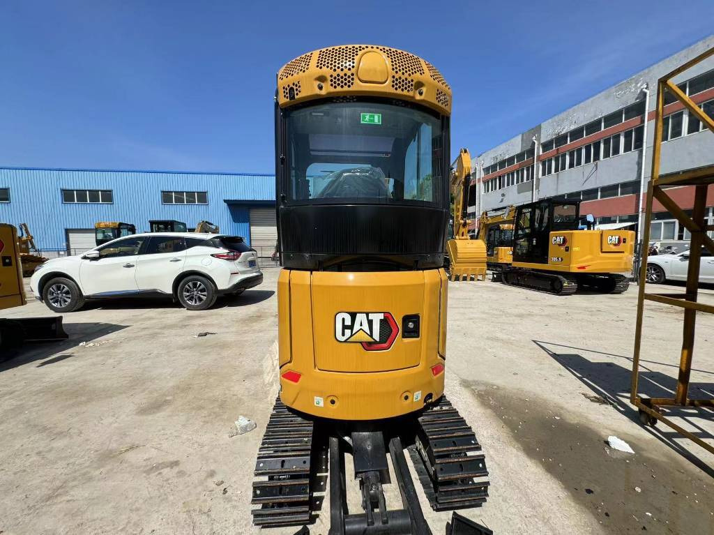 Mini excavator CAT 302: picture 6