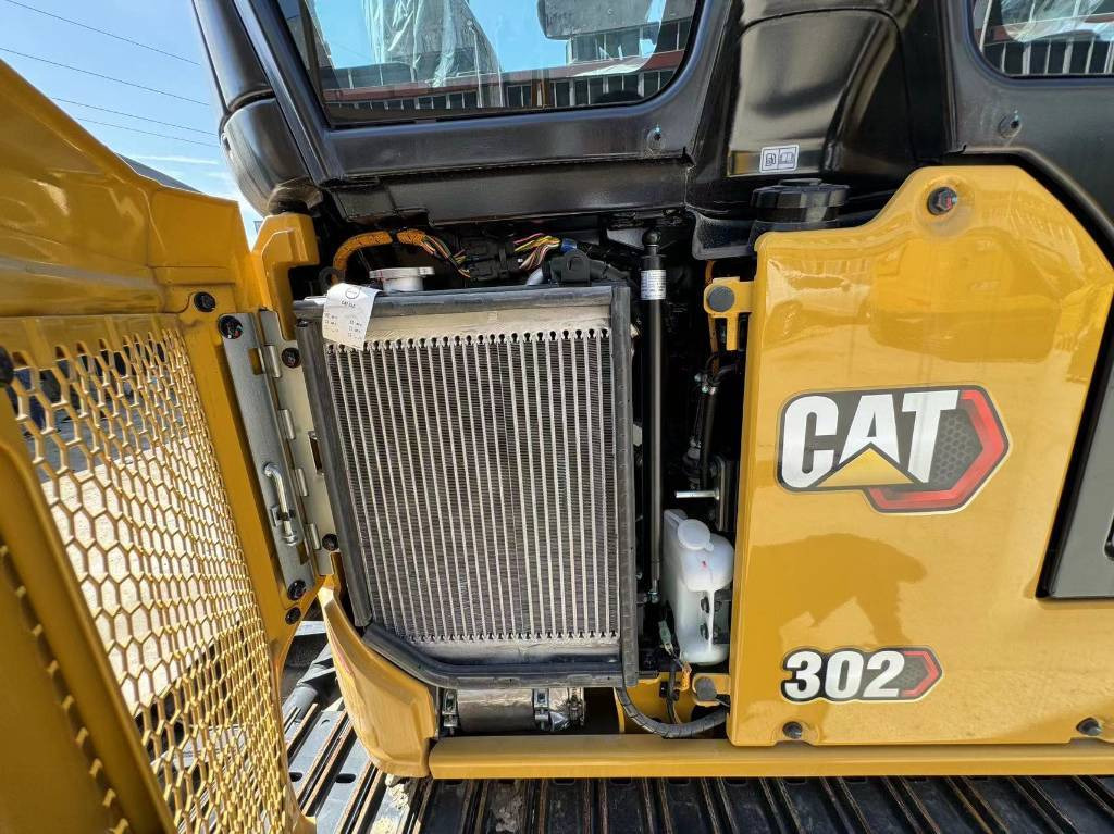 Mini excavator CAT 302: picture 19