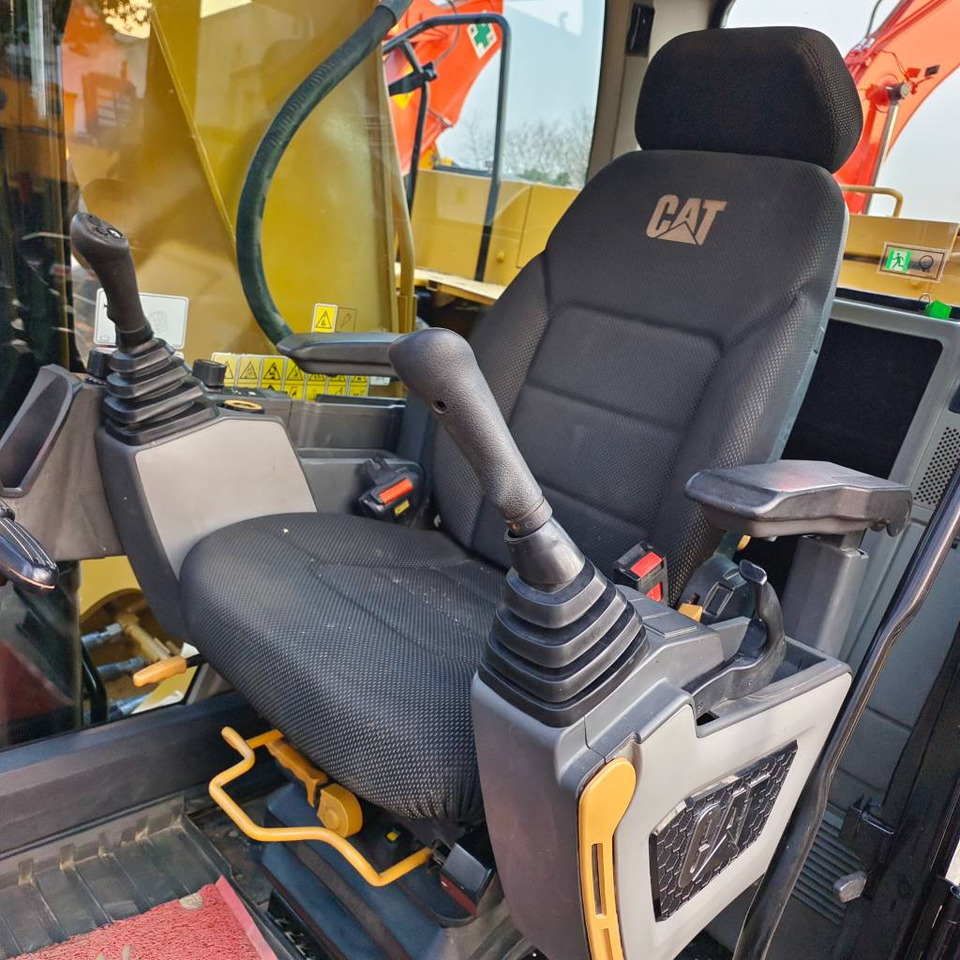 CAT 320GC - Crawler excavator: picture 2 CAT 320GC - Crawler excavator: picture 2