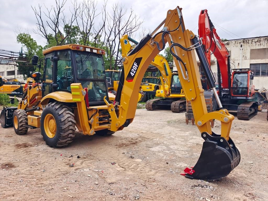 New Backhoe loader CAT 420 F: picture 16