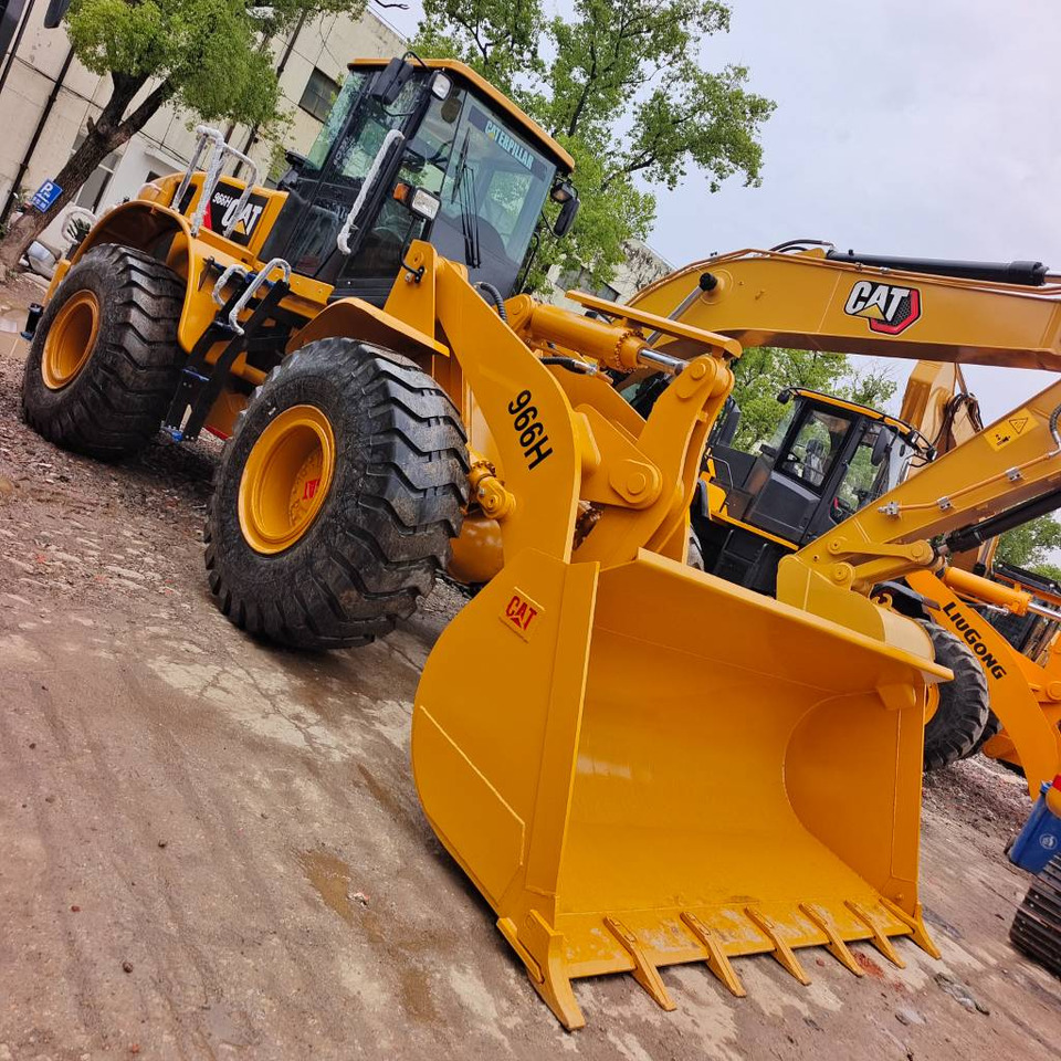 Wheel loader CAT 966 H: picture 15