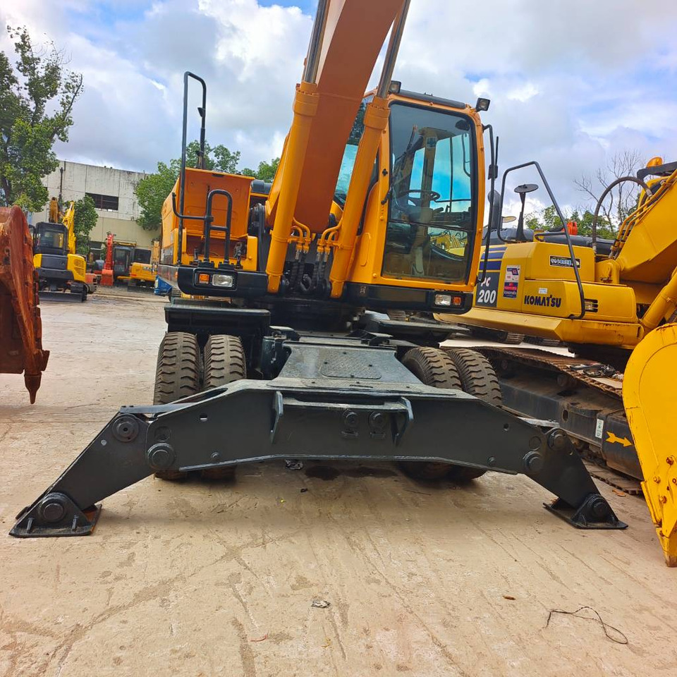 Wheel excavator Hyundai 210W-9: picture 12