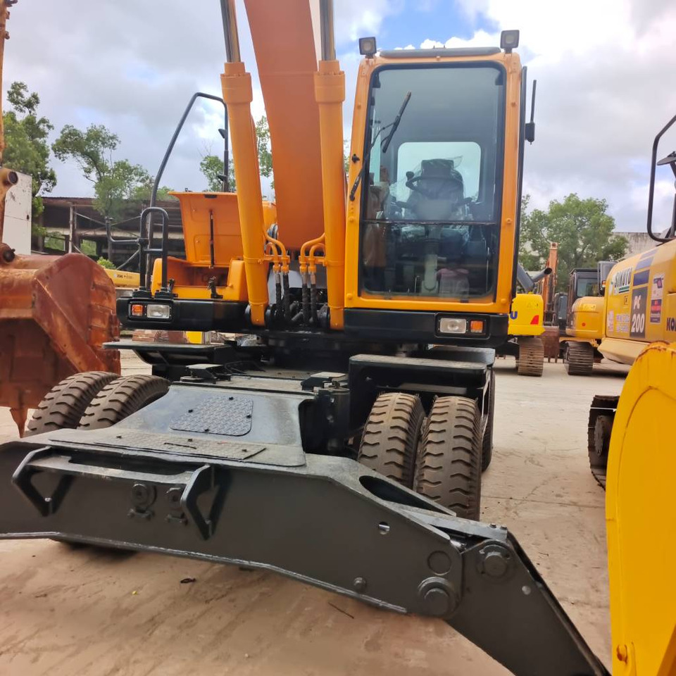 Wheel excavator Hyundai 210W-9: picture 21