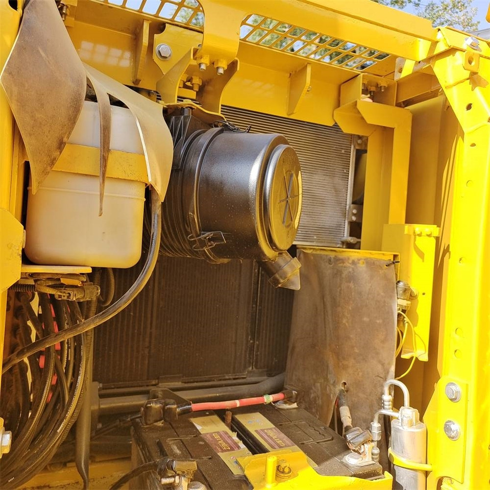 Crawler excavator Komatsu PC 130: picture 7 Crawler excavator Komatsu PC 130: picture 7