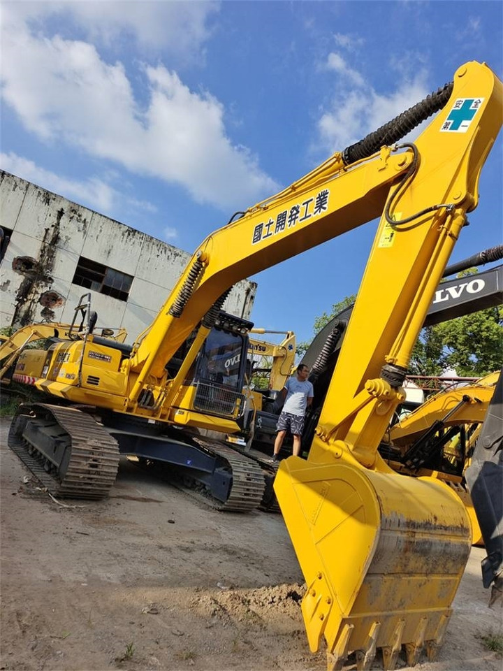 Komatsu PC 200 - Crawler excavator: picture 5 Komatsu PC 200 - Crawler excavator: picture 5