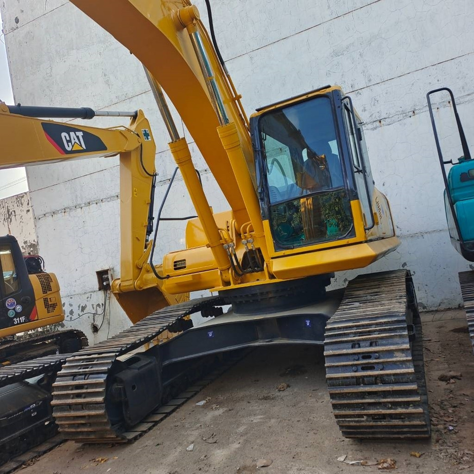 Komatsu PC 300 - Crawler excavator: picture 3 Komatsu PC 300 - Crawler excavator: picture 3
