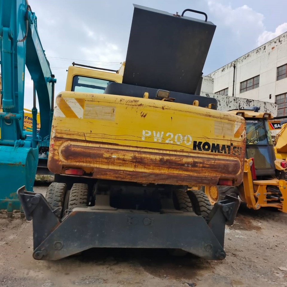 Komatsu PW 150 - Wheel excavator: picture 3 Komatsu PW 150 - Wheel excavator: picture 3
