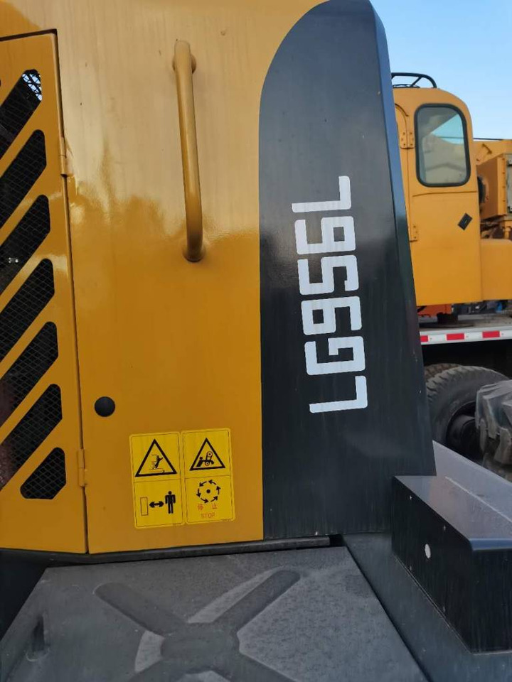 Wheel loader SDLG LG956L: picture 9