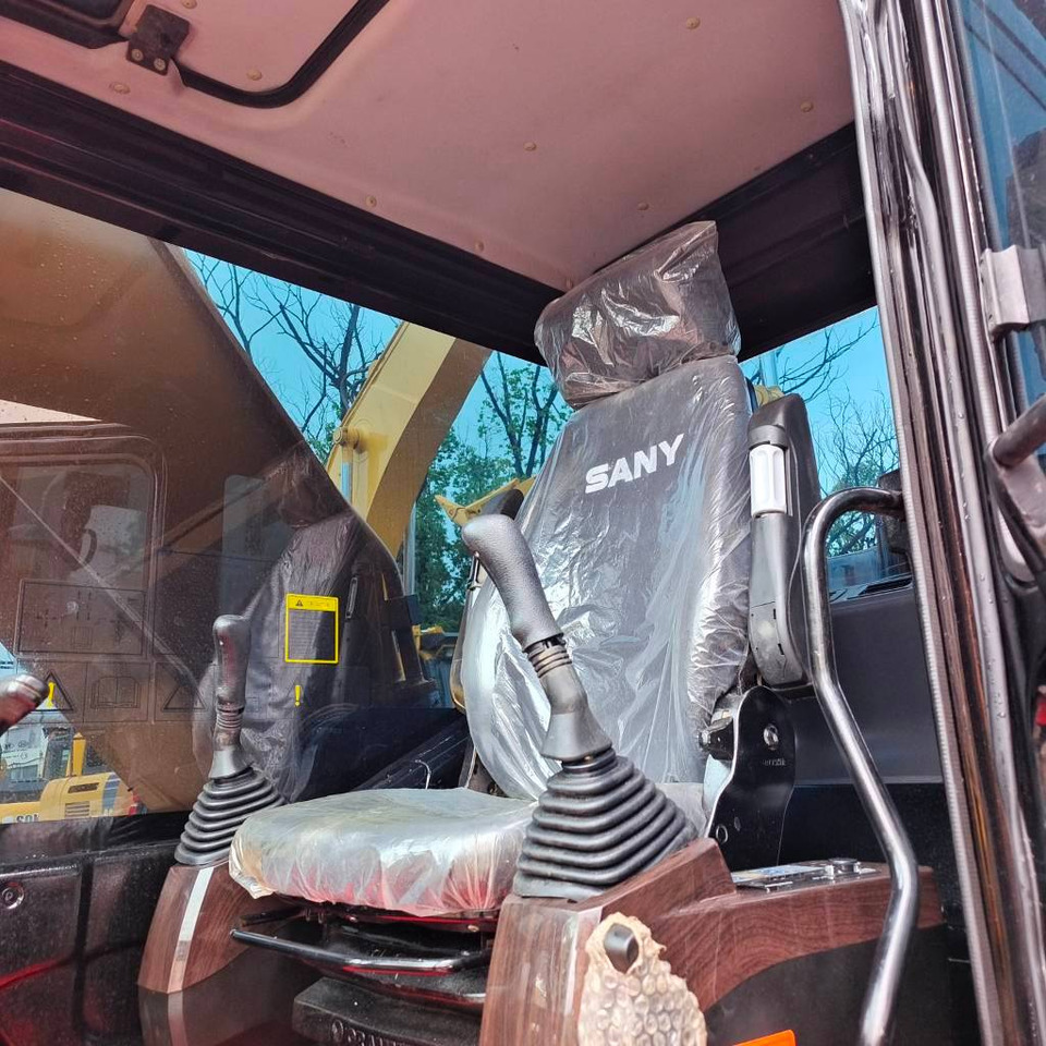 Sany SY 235 H - Crawler excavator: picture 4 Sany SY 235 H - Crawler excavator: picture 4