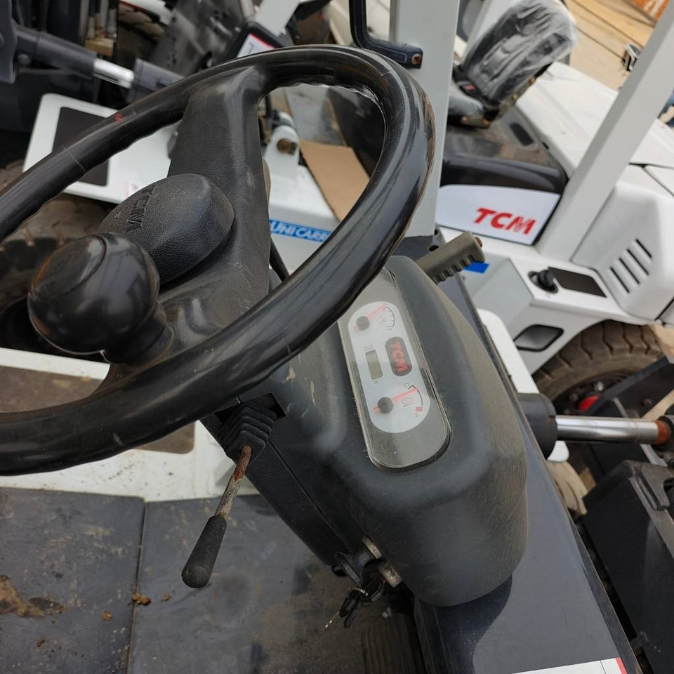 TCM FD 100 - Diesel forklift: picture 5 TCM FD 100 - Diesel forklift: picture 5