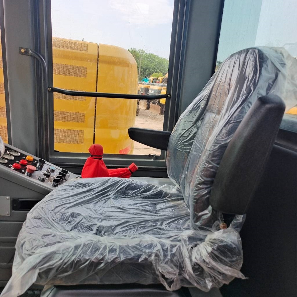 Compactor XCMG XS 143J: picture 10 Compactor XCMG XS 143J: picture 10