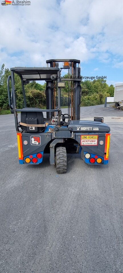 ANDERE M4-25.3F Moffett Mitnahmestapler - Truck mounted forklift: picture 4 ANDERE M4-25.3F Moffett Mitnahmestapler - Truck mounted forklift: picture 4