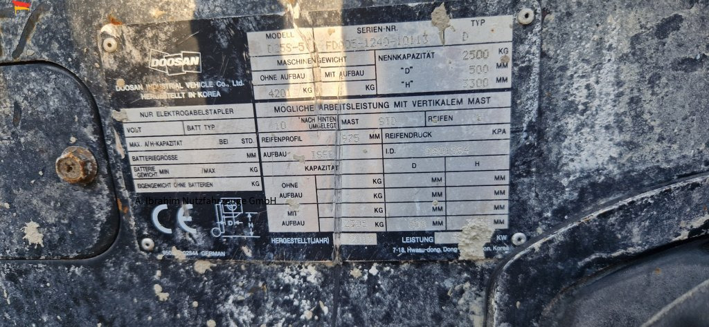 Doosan D25-5 Duplexmast, Seitenverschiebung, autom. Gabelverst. - Diesel forklift: picture 3 Doosan D25-5 Duplexmast, Seitenverschiebung, autom. Gabelverst. - Diesel forklift: picture 3